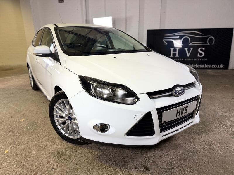 View FORD FOCUS 1.0 T EcoBoost Zetec