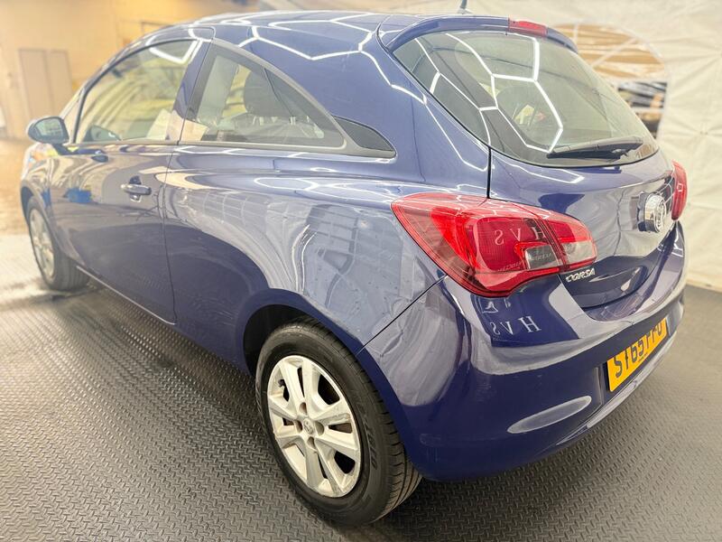 View VAUXHALL CORSA 1.2 i Design