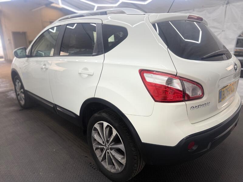View NISSAN QASHQAI 1.6 Tekna